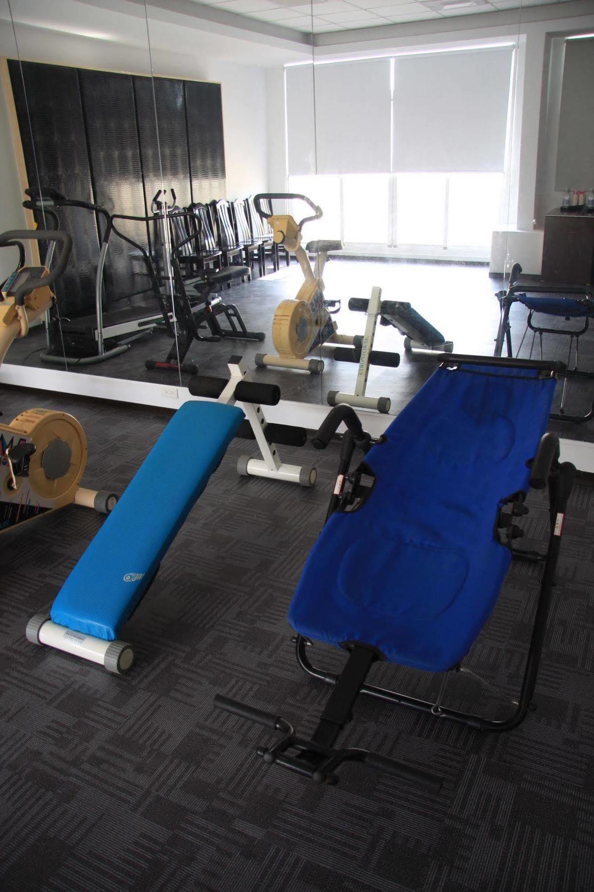 Just Enjoy Business Hotel Tainan Eksteriør bilde