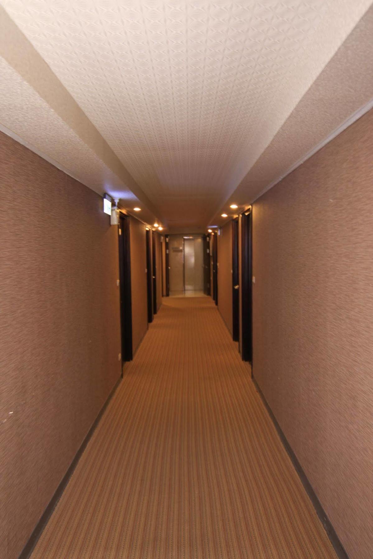 Just Enjoy Business Hotel Tainan Eksteriør bilde